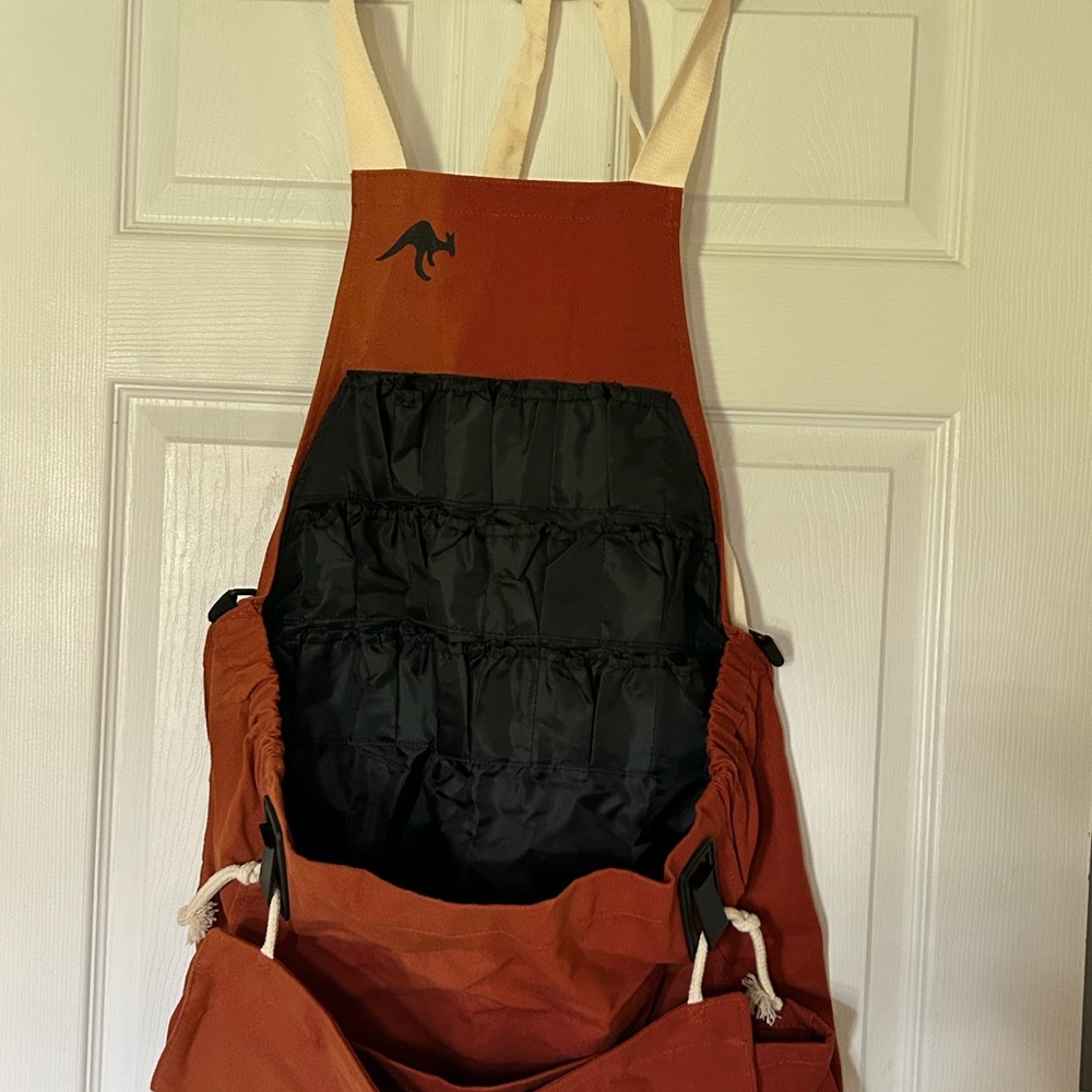 Roo Gardening Apron with Pockets for Harvesting & Egg Gathering